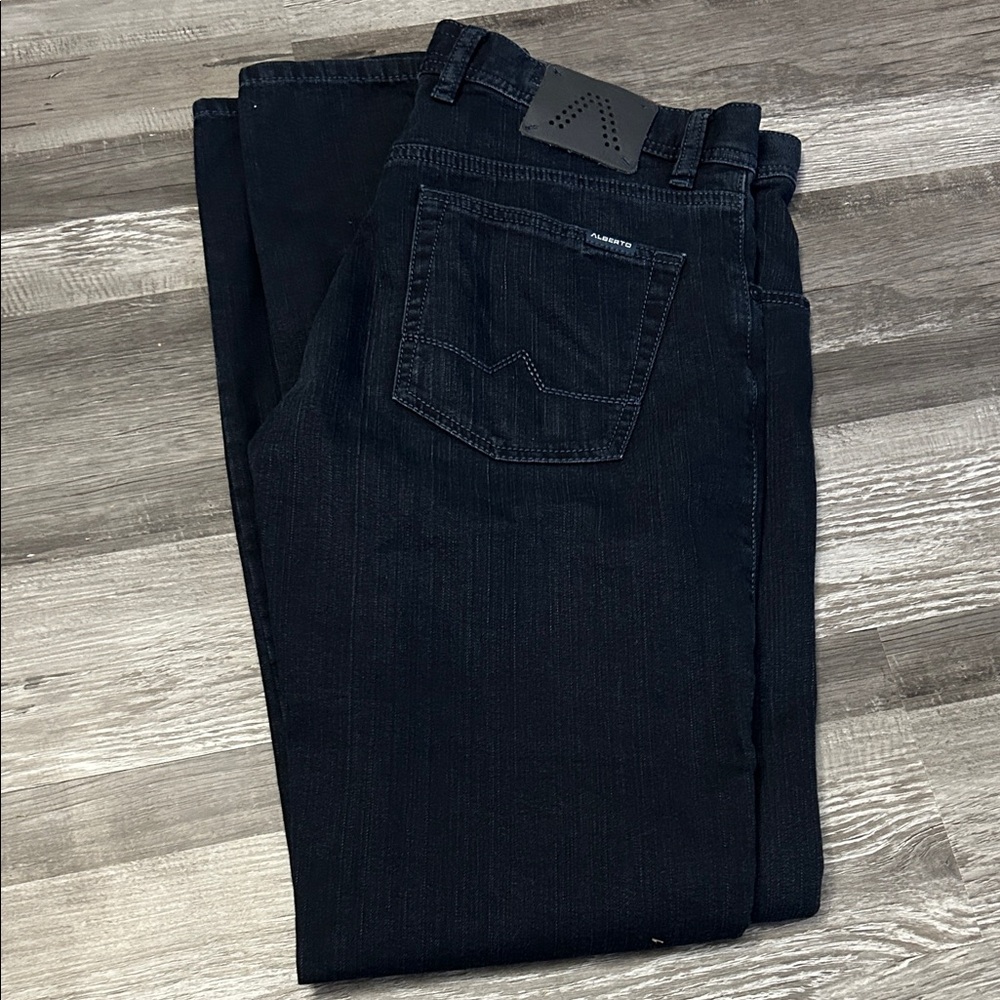 Men's Modern Fit Indigo Blue Jeans